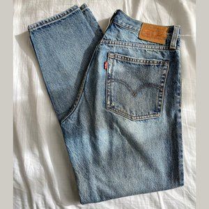 Levi's® Premium WEDGIE FIT ANKLE WOMEN'S JEANS